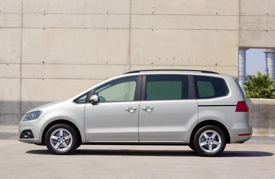  Seat Alhambra 2010 года  (фото 89 из 113)